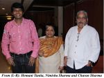 Hemant Tantia, Nimisha Sharma and Charan Sharma at a musical tribute to Sachin Tendulkar by Hemant Tantia in Mumbai on 24th April 2012.jpg